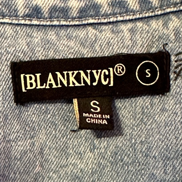 Women's Blank NYC Cinched Denim Shirt Jacket/Shacket - Size S - Picture 9 of 9